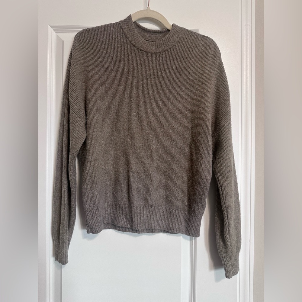Abercrombie & Fitch Taupe Sweater